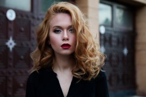 curly
